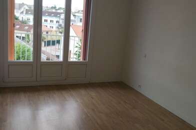 Appartement 4 pièces 693 €