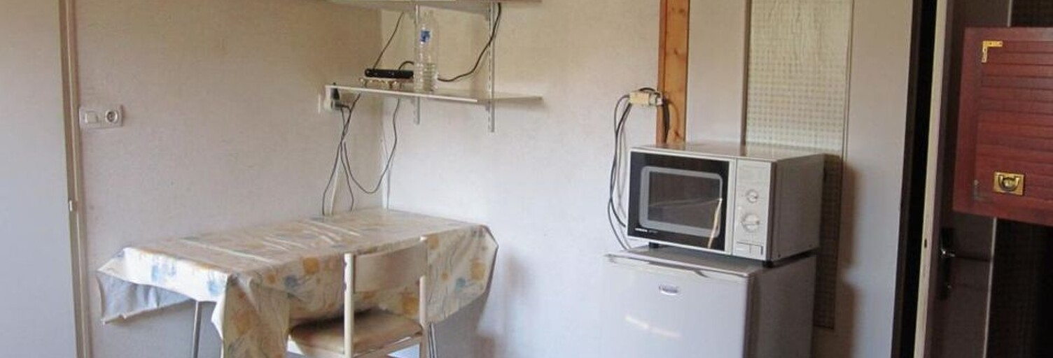 Appartement 1 Pièce 14 m² à louer à La Roche-sur-Yon (85000)