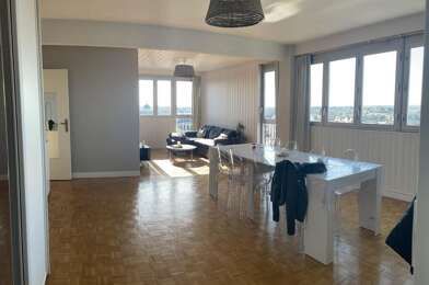 Appartement 3 pièces 780 €