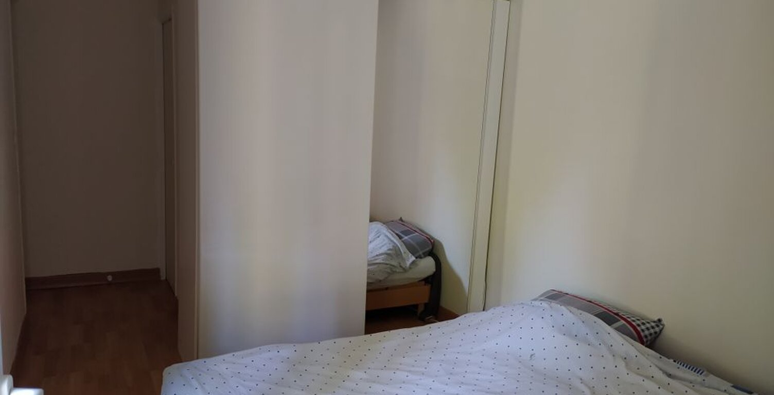 Chambre de 10m2 à louer sur Saintes — photo 1