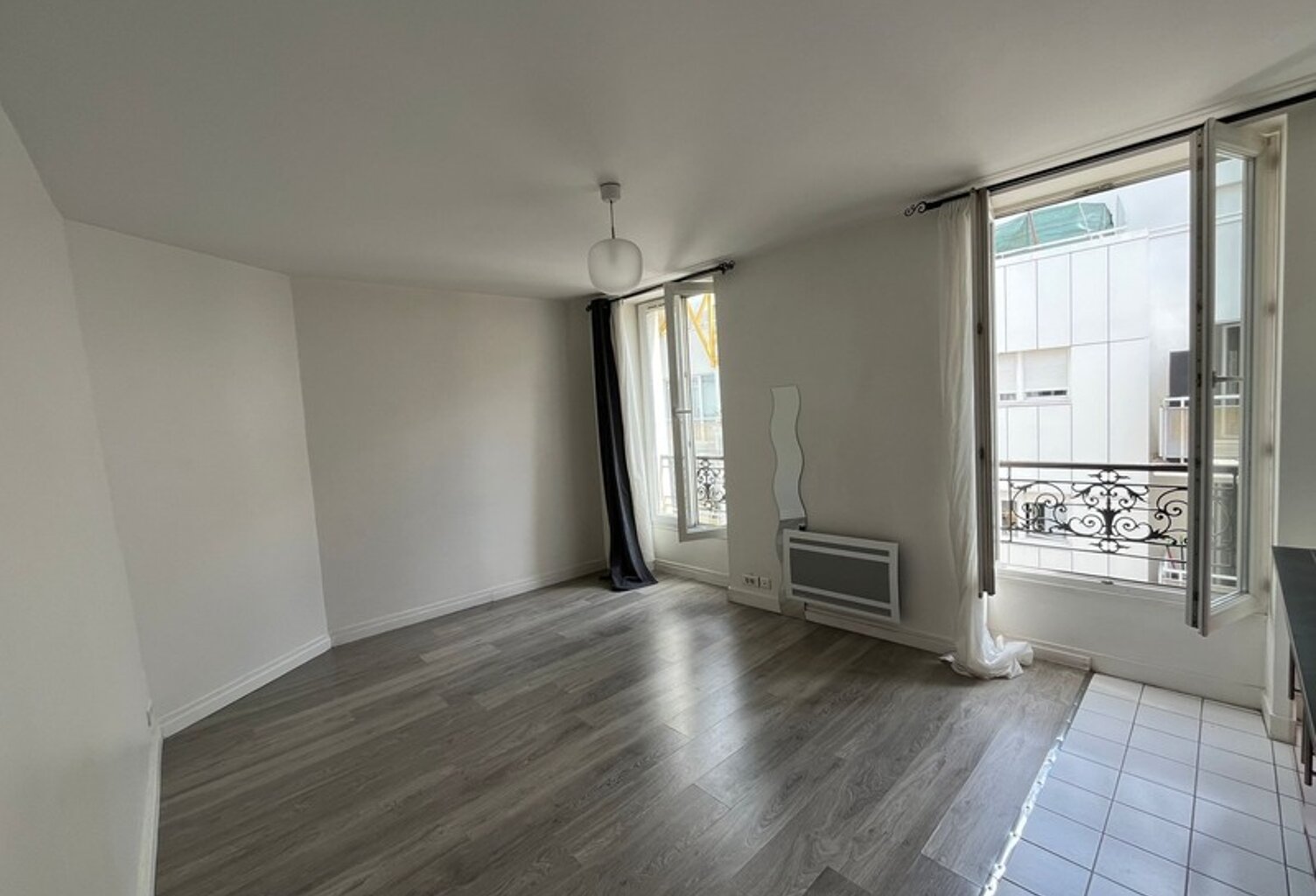 BEL APPARTEMENT 2 PIECES 37M2 ENV. PLEIN CENTRE DU PRE SAINT GERVAIS (93) PROXIMITE COMMERCES ET METRO — photo 1