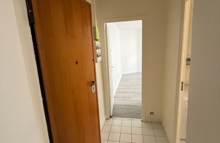 BEL APPARTEMENT 2 PIECES 37M2 ENV. PLEIN CENTRE DU PRE SAINT GERVAIS (93) PROXIMITE COMMERCES ET METRO — photo 5