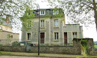 Maison 7 Pièces 225 m² à louer à Saint-Léonard-de-Noblat (87400)