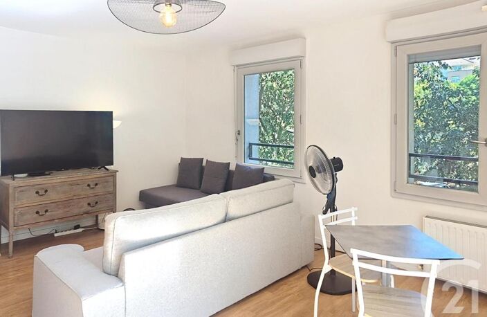 T1 — photo 2