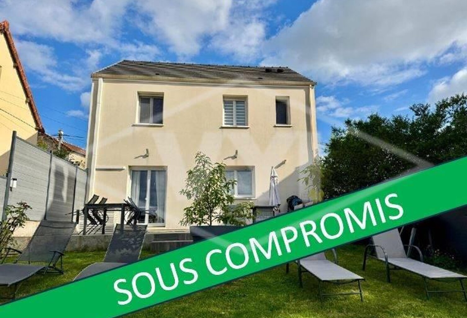 Vente maison 5 pièces 93 m² Combs-la-Ville (77380) — photo 1