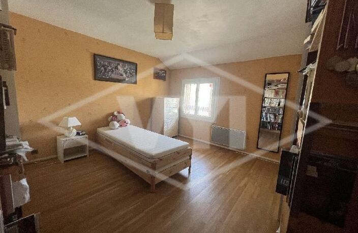 Vente maison 8 pièces 160 m² Combs-la-Ville (77380) — photo 5