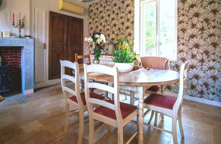 PROPRIETE RENOVEE AVEC CHARME ET AUTHENTICITE — photo 5