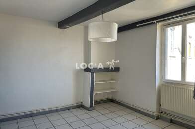 Appartement 3 pièces 730 €