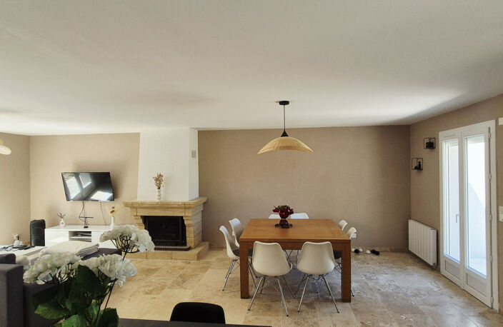 QUISSAC - Villa de plain-pied 100m2 entièrement rénovée - T4 — photo 3