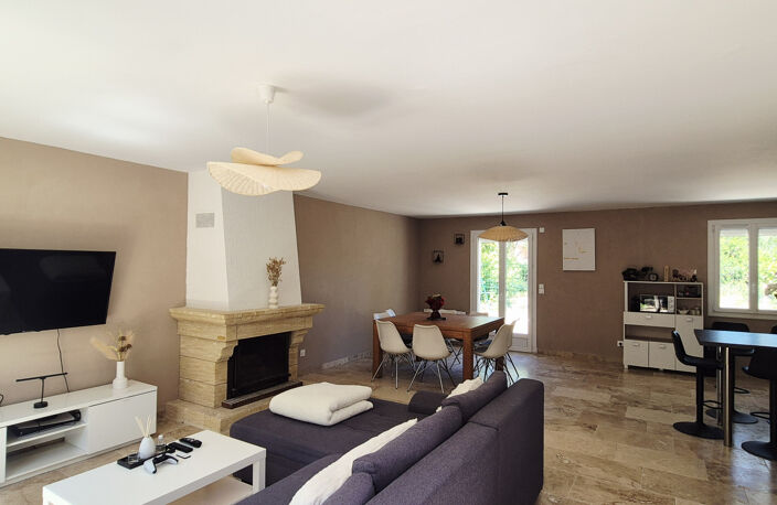 QUISSAC - Villa de plain-pied 100m2 entièrement rénovée - T4 — photo 5