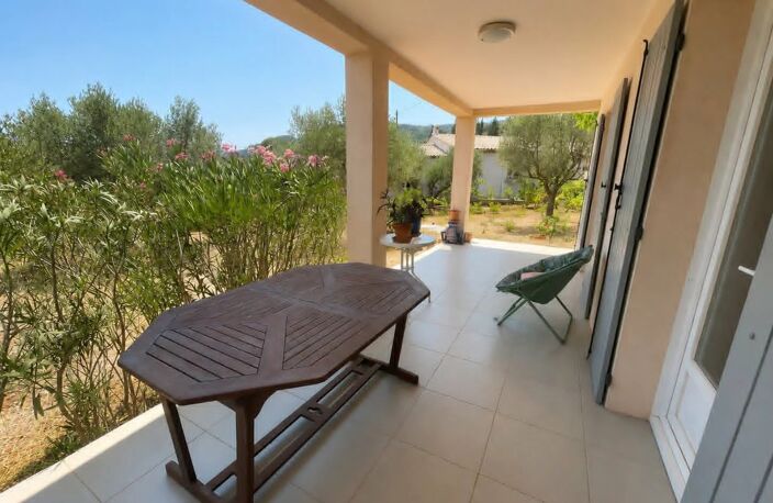 LE LUC – Maison de plain-pied 98 m² – 3 chambres – Terrain 1 304 m² – Garage — photo 4