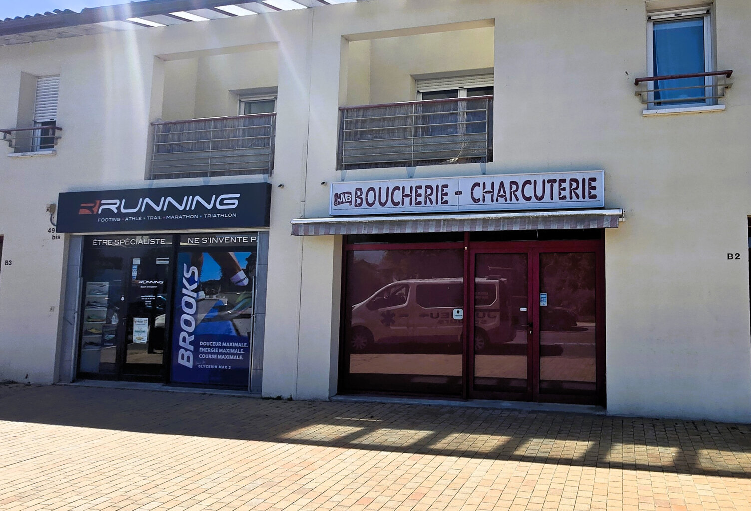 LOCAL COMMERCIAL -- CENTRE-VILLE DU TEICH | BASSIN D'ARCACHON — photo 1