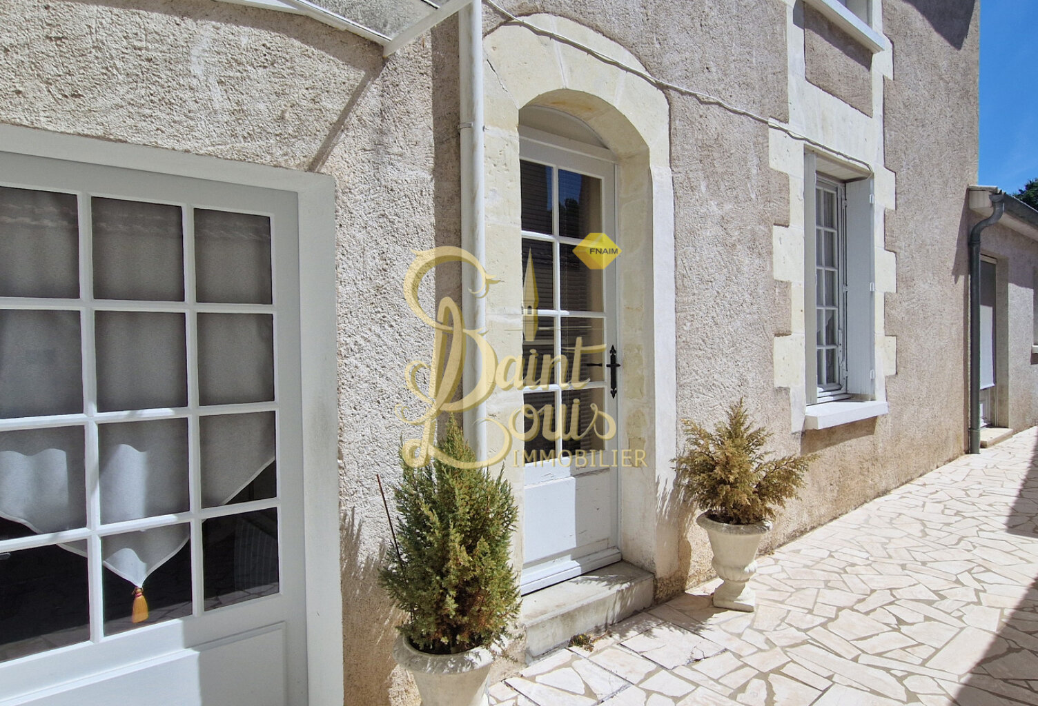 MAISON DE VILLE 4 CHAMBRES ET JARDIN CLOS — photo 1