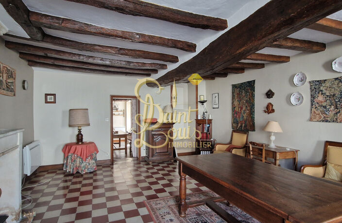 MAISON DE VILLE 4 CHAMBRES ET JARDIN CLOS — photo 3