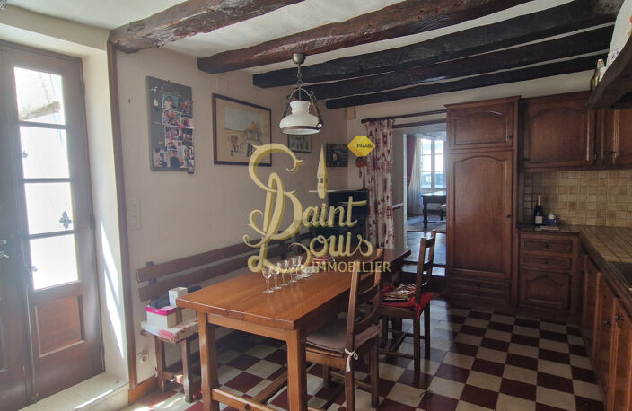 MAISON DE VILLE 4 CHAMBRES ET JARDIN CLOS — photo 5