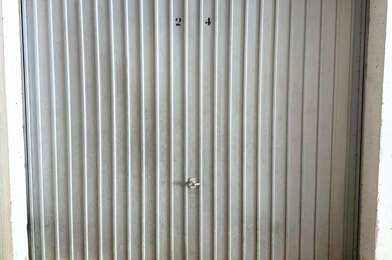Garage  26000 €