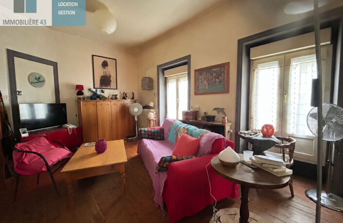 IMMEUBLE 2 LOGEMENTS + PARKINGS LE PUY — photo 4