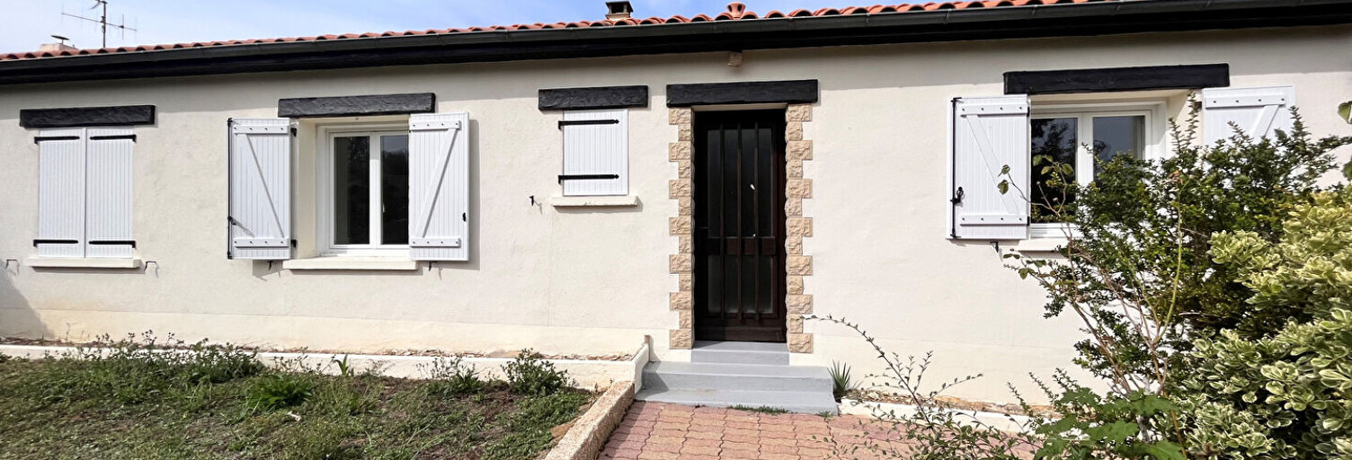 Maison 5 Pièces 99 m² à louer à Savigny-Lévescault (86800)