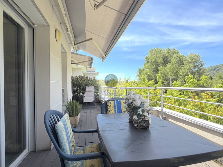 Appartement en dernier étage avec vue dégagée sur les montag — photo 1