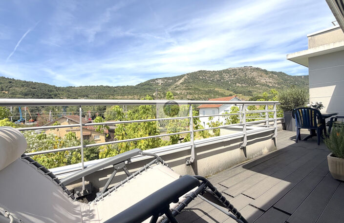 Appartement en dernier étage avec vue dégagée sur les montag — photo 2