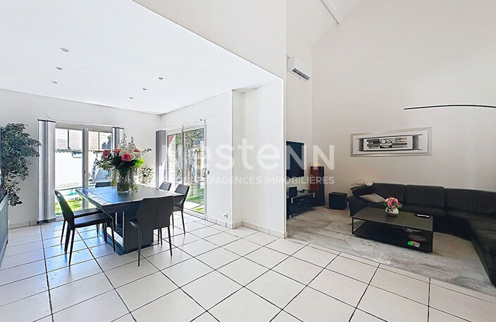 Grande maison familiale avec piscine - 69500 BRON — photo 2
