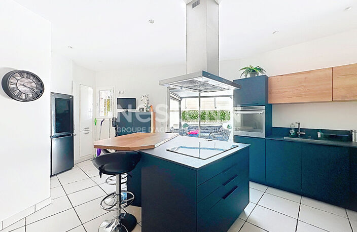 Grande maison familiale avec piscine - 69500 BRON — photo 5