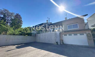 Maison 8 Pièces 214 m² à vendre à Bron (69500)