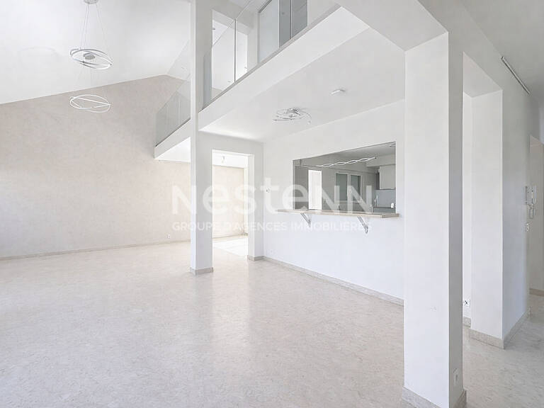 Grande maison 8 pièces 6 chambres avec séjour cathédrale, jardin et garage - 69500 BRON — photo 1