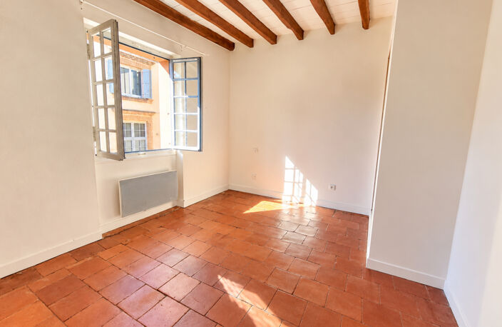 Montauban centre ville T2 avec les combles — photo 3