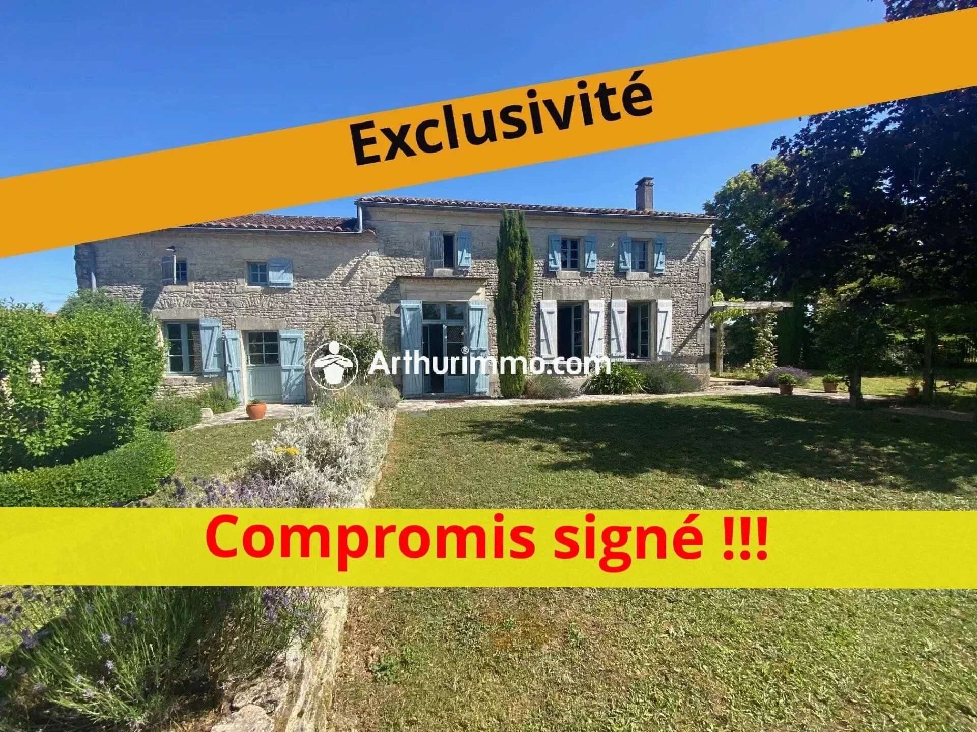 Maison 6 pièces 210 m² · à La Brousse · 210 m² · 211 000 €