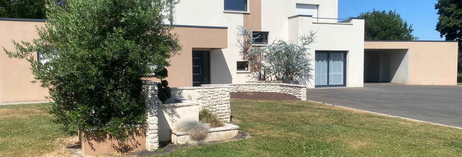Maison 8 Pièces 228 m² à vendre à Flers (61100)