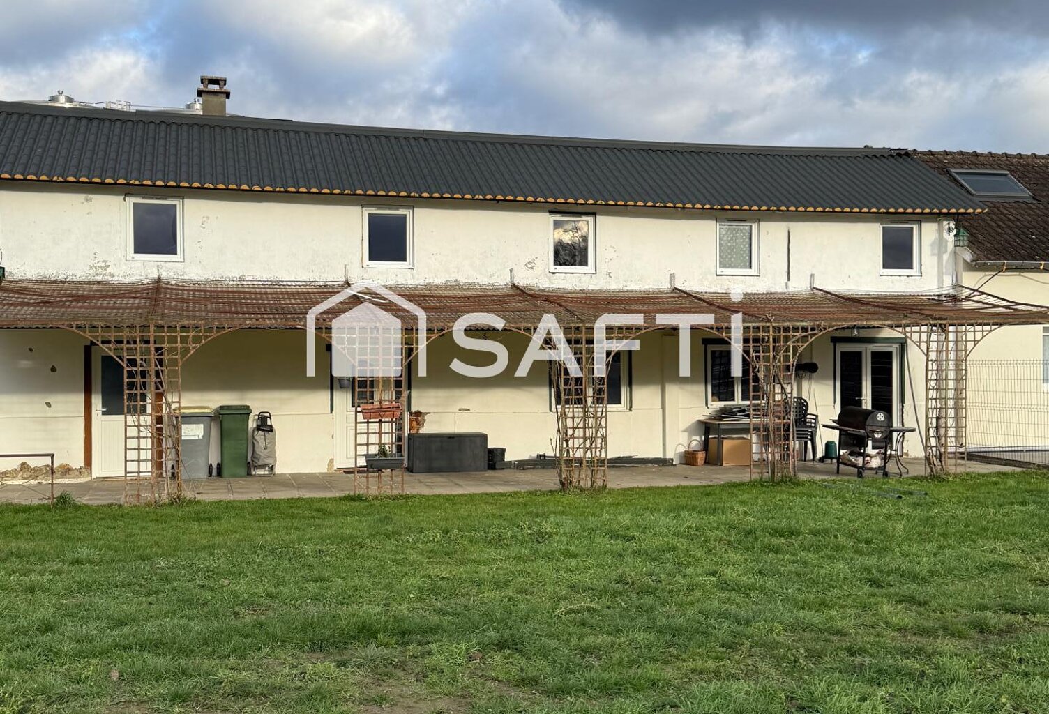 Nouveauté , maison à fort potentiel — photo 1
