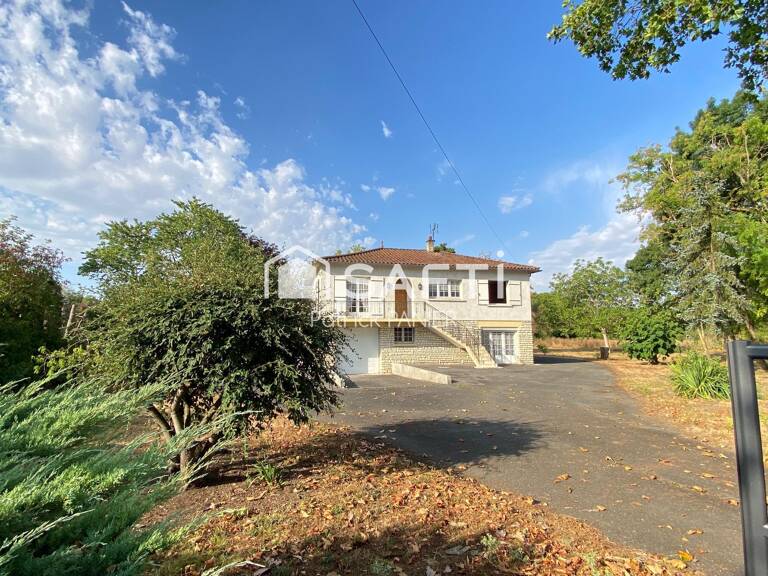 Maison familiale avec du potentiel! — photo 1