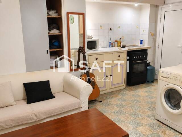 Studio avec cour privative au cœur d'Eyguières. — photo du bien
