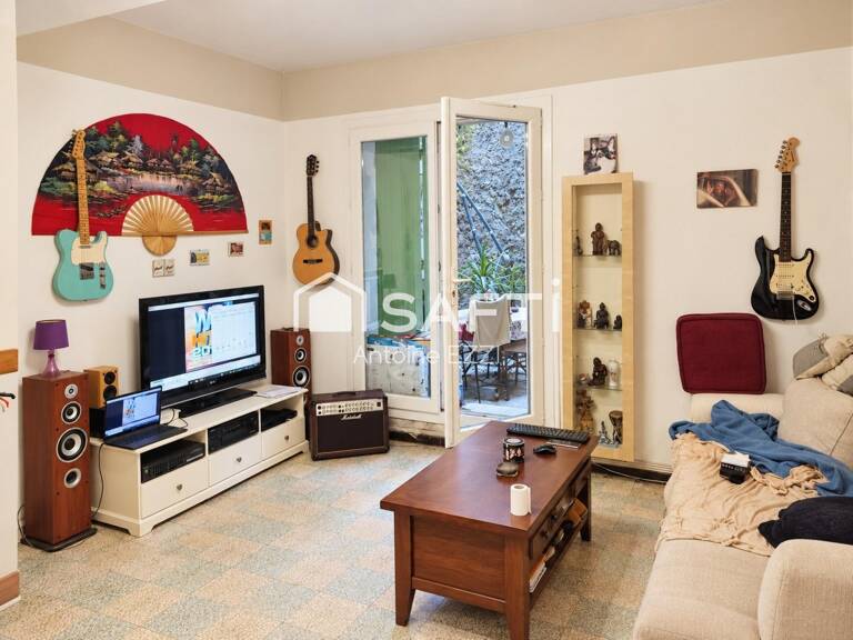 Studio avec cour privative et cave. — photo 1