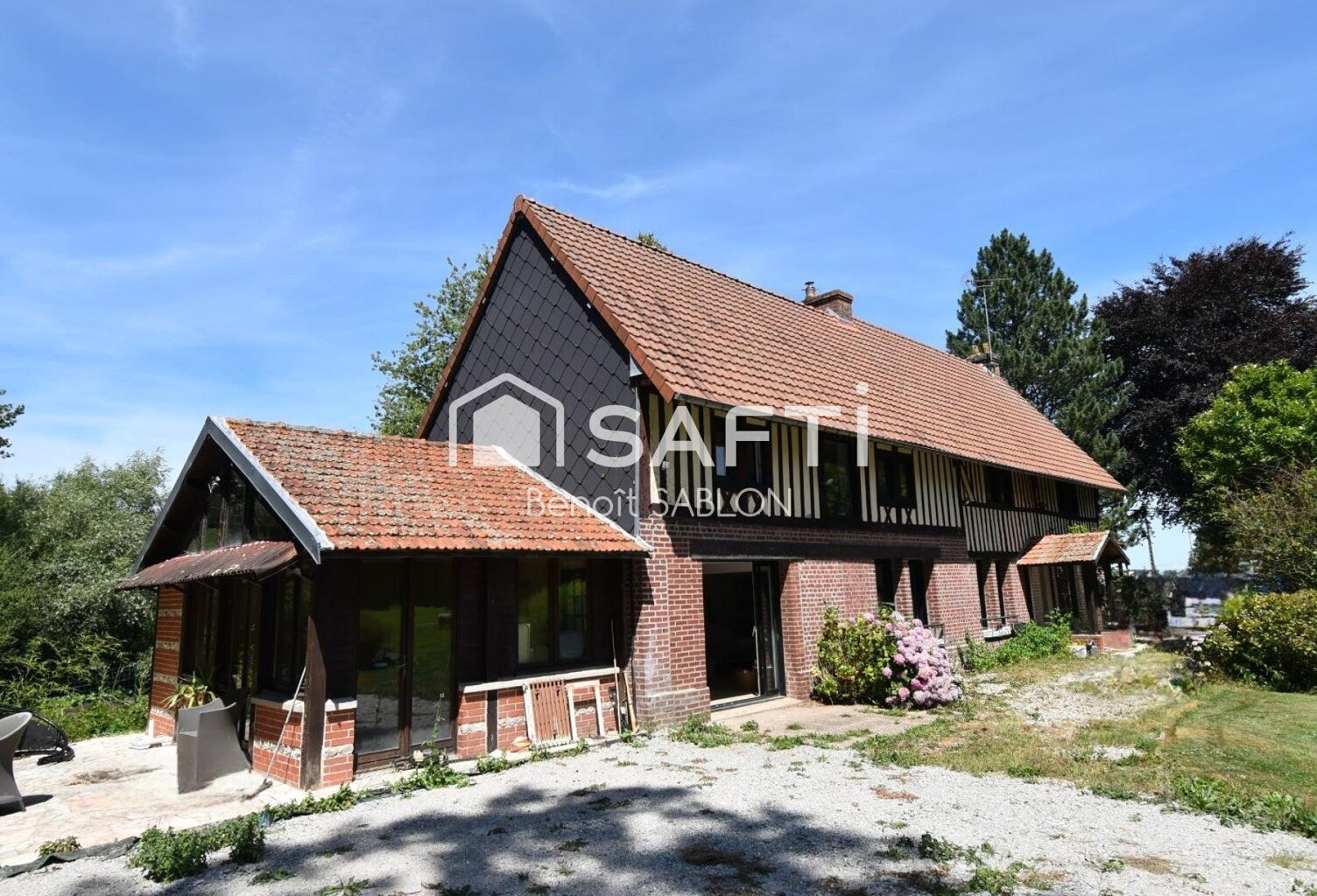 Maison 200m², 4 chambres, dépendances sur 3000m² — photo 1