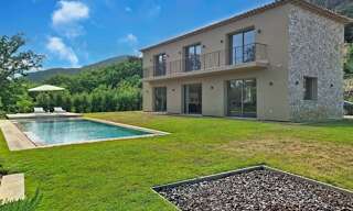 Maison 5 Pièces 180 m² à vendre à Vence (06140)