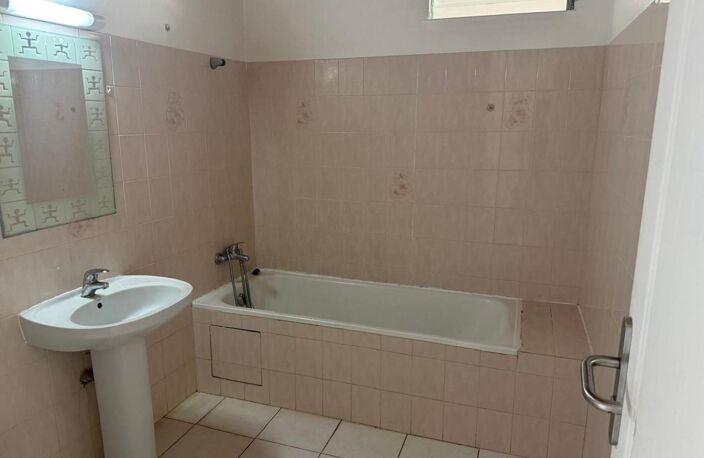 Immeuble de rapport en vente au Marin. — photo 5