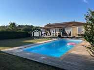 Villa "esprit vacances" plain-pied, piscine et  sans vis-à-vis — photo 2
