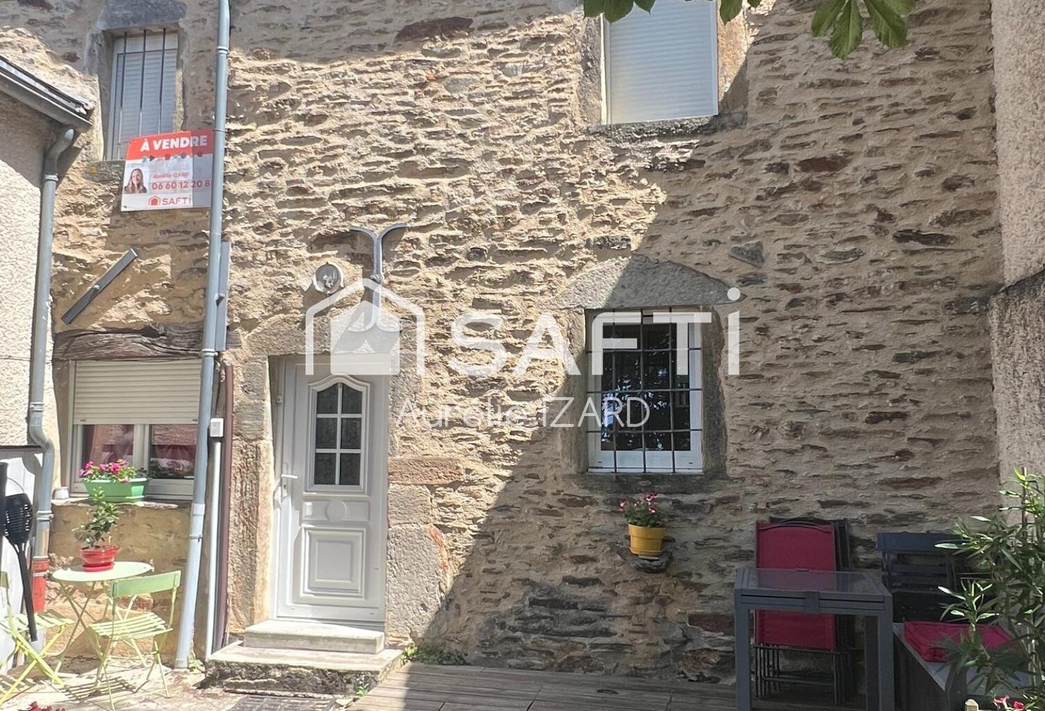 Charme de pierres, calme du village — photo 1
