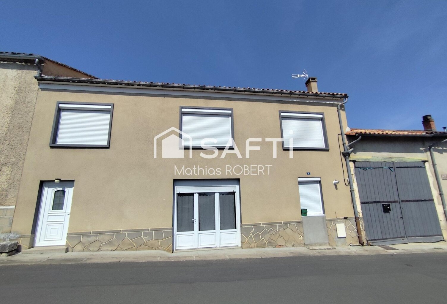 maison de village entièrement rénovée — photo 1