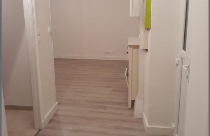 maison entièrement renovée — photo 2