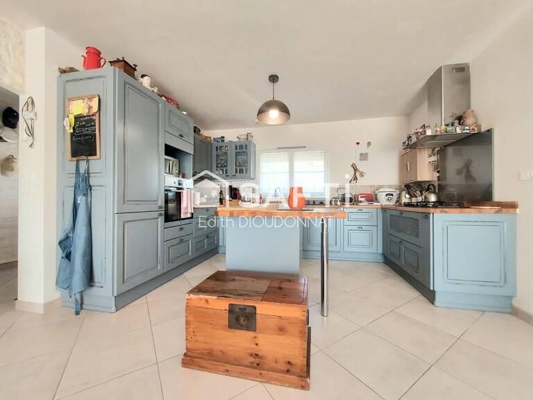 Plain-pied récent, maison familiale avec suite parentale. — photo 1
