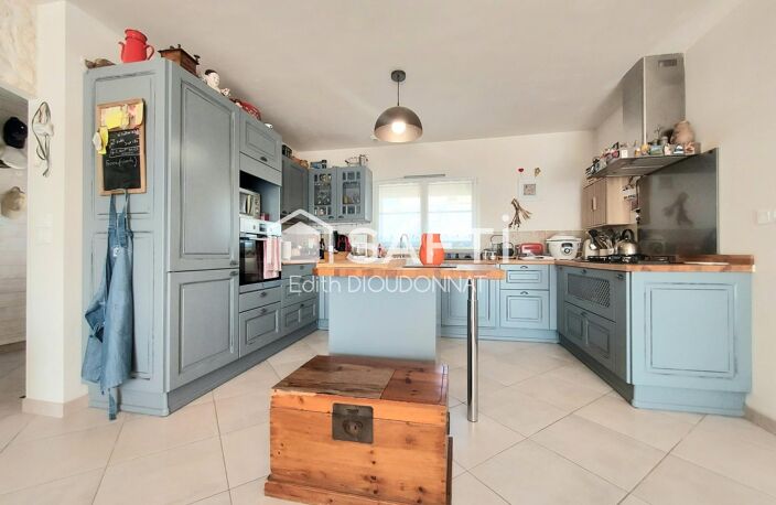 Plain-pied récent, maison familiale avec suite parentale. — photo 2