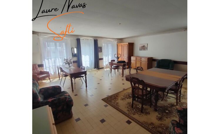 Tombez sous le charme de cette grande propriété avec sa petite maison annexe, parfaite pour un gîte, cuisine d'été, atelier ou espace invité. — photo 2