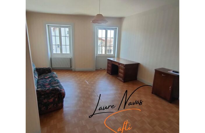Tombez sous le charme de cette grande propriété avec sa petite maison annexe, parfaite pour un gîte, cuisine d'été, atelier ou espace invité. — photo 5