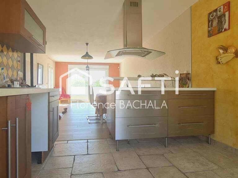Maison de plain-pied  4 chambres  Terrain 950 m² sans vis-à-vis entièrement clos - Dépendance — photo 1