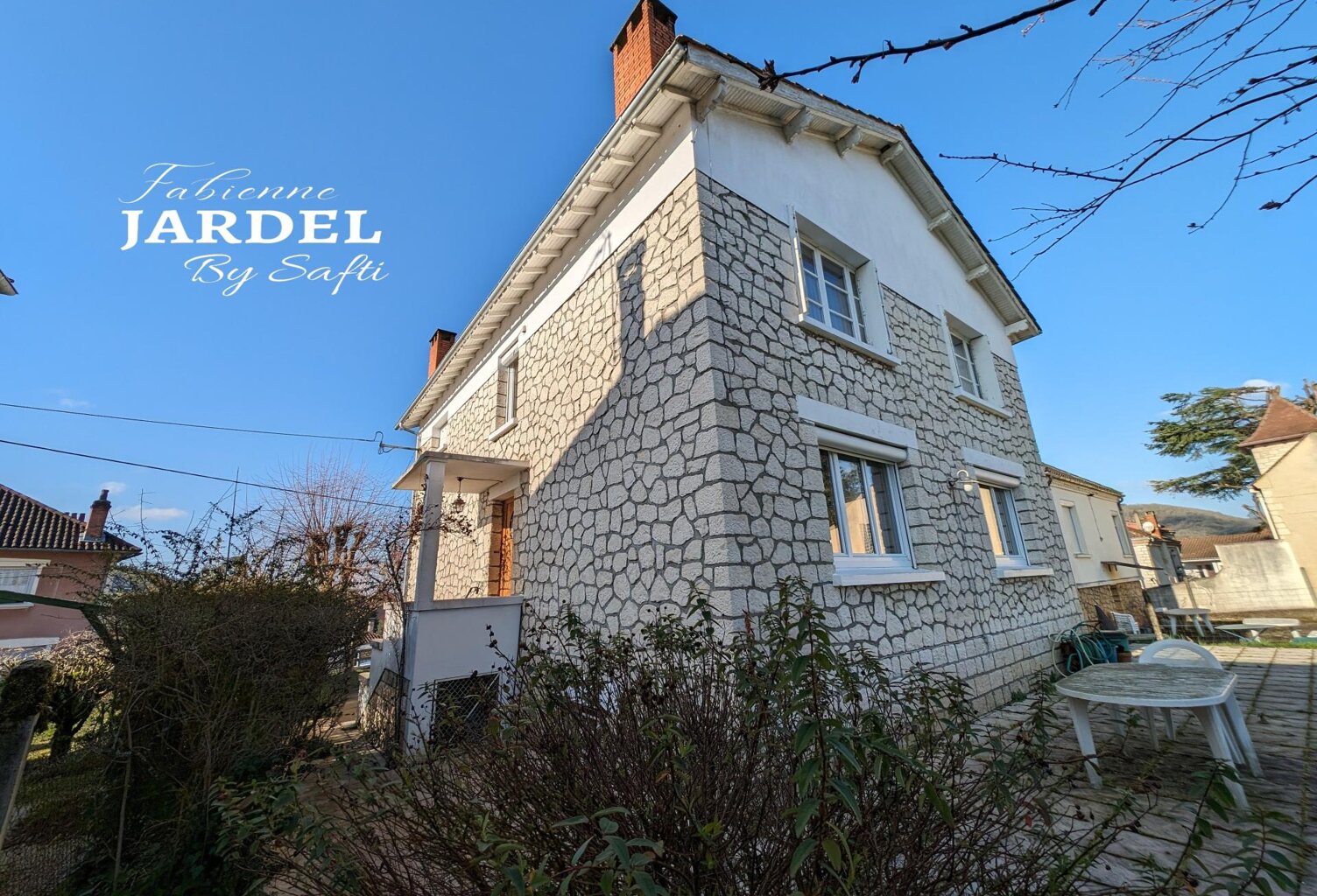 MAISON SPACIEUSE A PROXIMITE DES COMMODITES — photo 1
