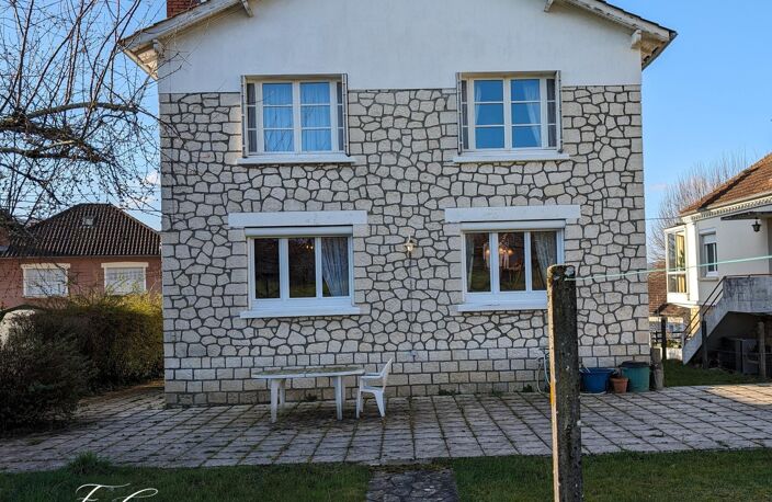 MAISON SPACIEUSE A PROXIMITE DES COMMODITES — photo 2