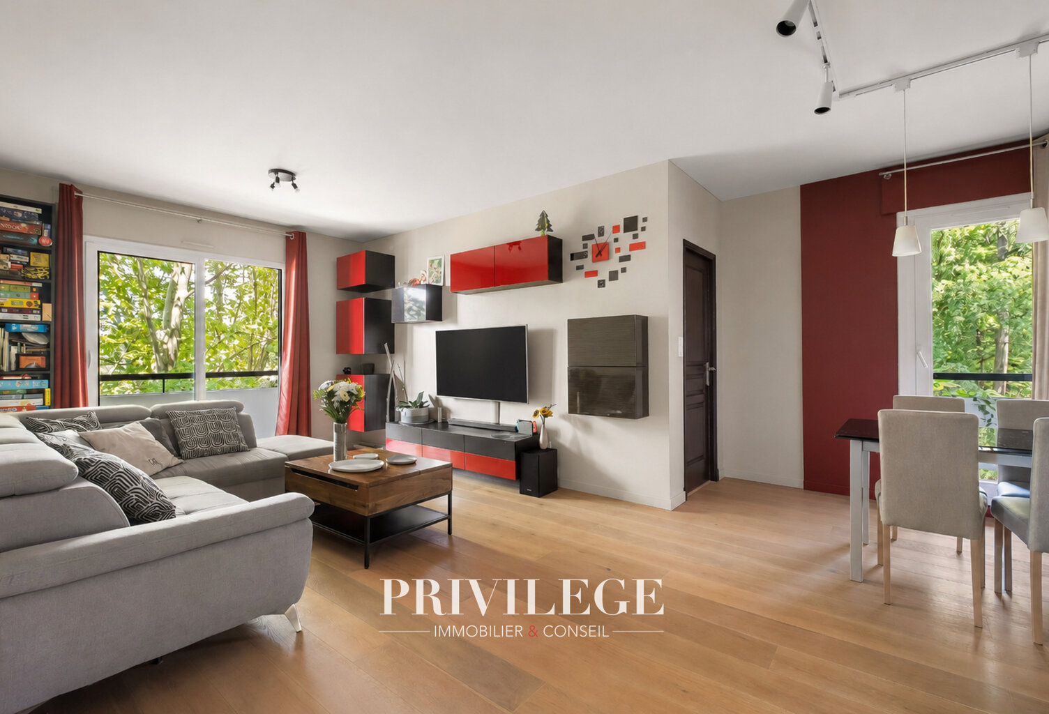 Appartement 3 pièces avec deux balcons et vue sur la végétat — photo 1